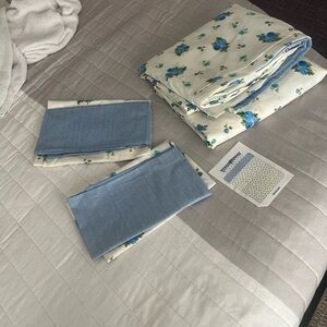 New (cinderella) Cotton Duvet Cover with 2- pillowcase ,size 240X200/220cm